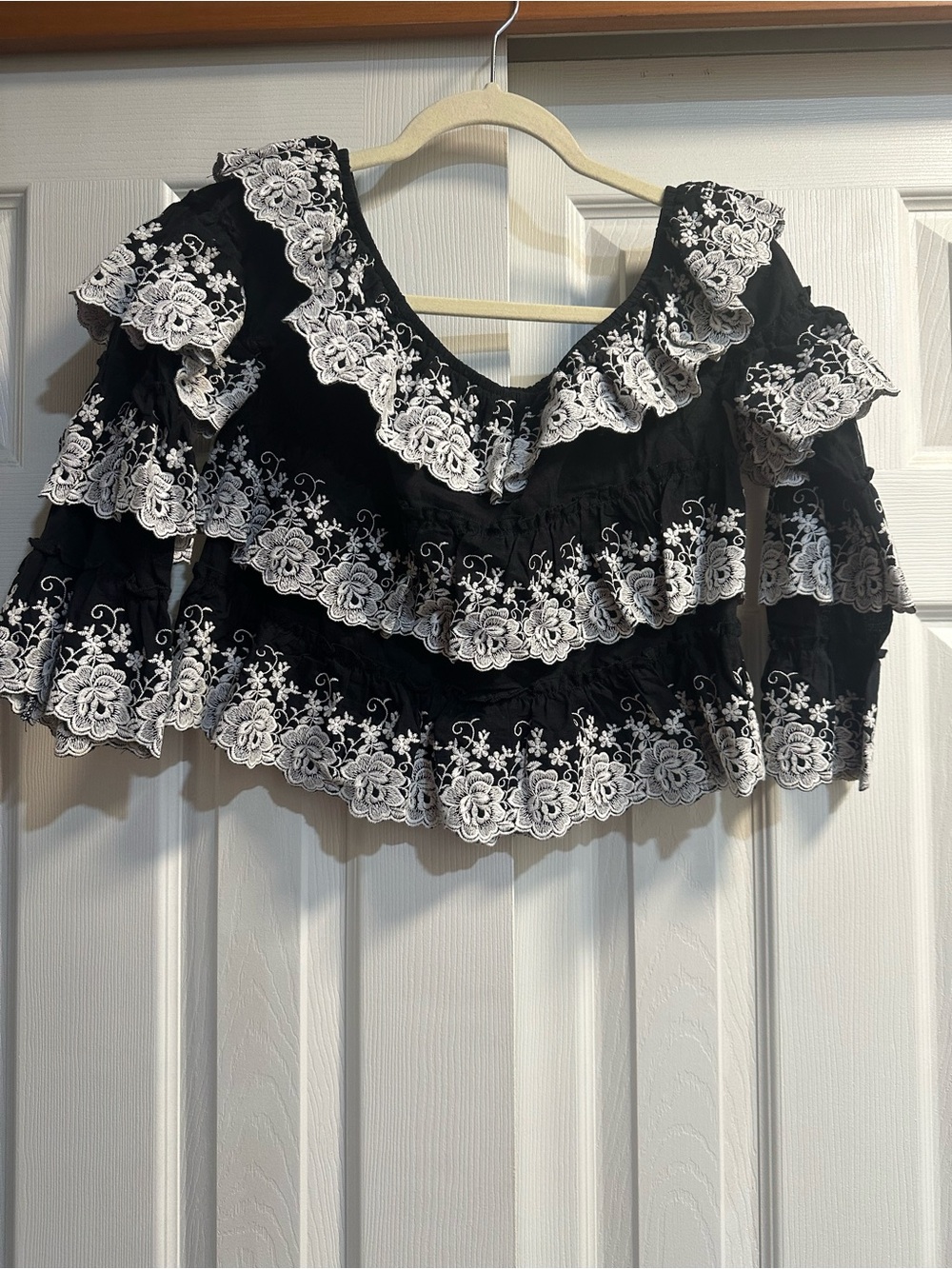 Gianni Bini Black Ruffle Blouse with White Floral Lace